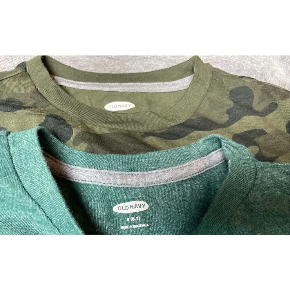 Great Used Condition Boys 4 piece size 6-7 Short Sleeve Graphic Tshirts by Old N